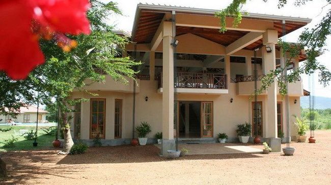 Hibiscus Garden Hotel Tissamaharama Exterior photo